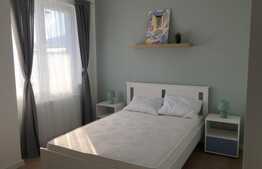Apartament cu 3 camere , 50 mp, zona Terra ! 