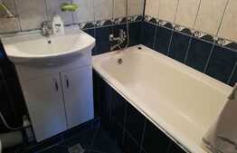 Apartament 2 camere, 58 mp, decomandate, garaj, zona strazii Tasnad