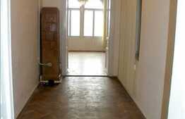 105 mp utili, terasa de 15 mp  si pod mansardabil, zona Catedrala Ortodoxa