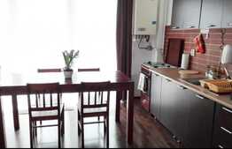 Apartament cu 2 camere, etaj intermediar, parcare, zona strazii Campului