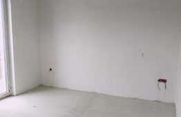 3 camere, decomandat, 78 mp, semifinisat, zona Porii