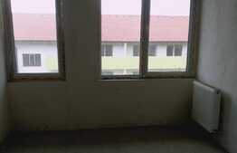 3 camere, decomandat, 78 mp, semifinisat, zona Porii