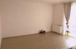 2 camere, decomandat, 47 mp., zona strazii Florilor