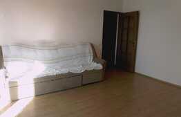 2 camere, decomandat, 47 mp., zona strazii Florilor