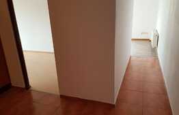 Apartament 3 camere finisat, terasa, balcon, zona Calea Baciului