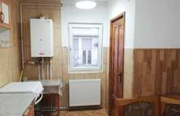 Apartament 3 camere, 70 mp, decomandat, zona strazii Calea Floresti