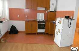 Vanzare apartament 3 camere, zona strazii Fagului