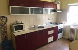 Apartament 3 camere, decomandat, 68 mp, garaj, zona Calea Floresti