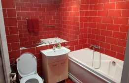 Garsoniera moderna, 36mp, etaj intermediar, loc parcare,zona strazii Florilor!