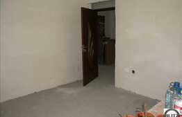 De vanzare apartament cu 2 camere, 54 mp utili, zona Real