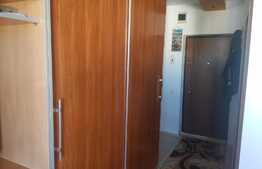 Apartament etaj intermediar, nisa dormit + living, loc parcare! Zona strazii Florilor!