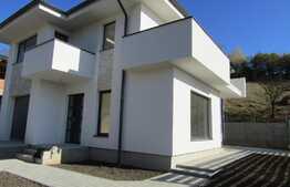 Casa individuala noua, CF, 155 mp utili, teren 750 mp, garaj, panorama si expunere sudica!