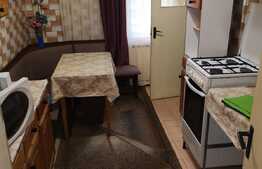 Apartament 3 camere, parter inalt, zona Plopilor