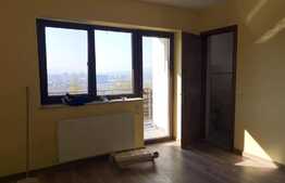 Casa 8 camere, 250 mp utili, 5 parcari, partial mobilat, zona Parcului Colina