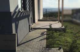 Scadere de pret!Casa cuplata, 120 mp utili, 240 mp teren, expunere sudica, panorama!