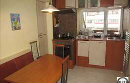 Vanzare apartament 3 camere, 64 mp utili, zona Observatorului, cu parcare