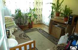 Vanzare 3 camere 66 mp, partial  renovat