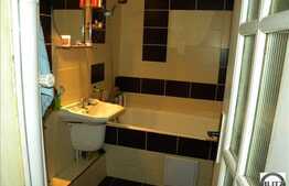 Vanzare 3 camere 66 mp, partial  renovat