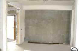 Apartament de vanzare, 120 mp si curte de 170 mp