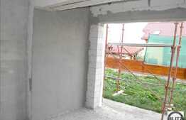 Apartament de vanzare, 120 mp si curte de 170 mp