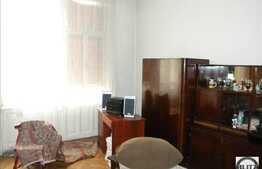 Apartament de vanzare cu 146 mp la 5 minute de Piata Mihai Viteazul