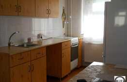 3 camere pe Aleea Moldoveanu.