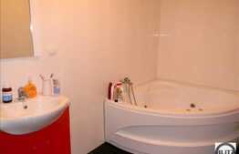 56 mp plus balcon 10 mp, 2 camere decomandate, zona Calea Turzii, cu parcare