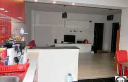 56 mp plus balcon 10 mp, 2 camere decomandate, zona Calea Turzii, cu parcare