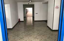 Spatiu productie si depozitare, birouri, 3000 mp, Piata 1 Mai