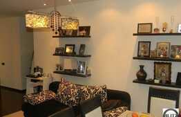 Apartament LA CHEIE in zona buna din Floresti!