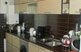 Apartament LA CHEIE in zona buna din Floresti!