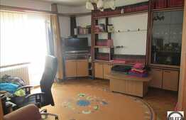 3 camere, 77 mp, mobilat, garaj, boxa, zona strazii Vlahuta!