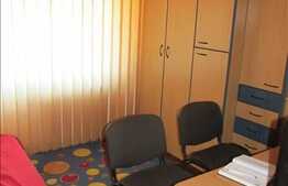 3 camere, 77 mp, mobilat, garaj, boxa, zona strazii Vlahuta!