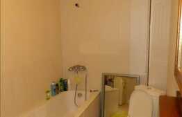 De vanzare apartament cu 2 camere, 64 mp utili