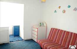 2 camere renovat pe strada Parang