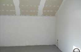 Prin Prima Casa suprafata generoasa pret bun!Zona foarte buna in Floresti!