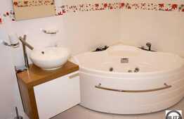 De  inchiriat 2 camere + terasa 10 mp,  cheltuieli foarte mici.