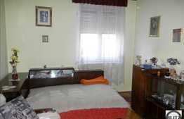 1 camera, 30 mp, de vanzare, in zona BRD Marasti. Loc de parcare si boxa!