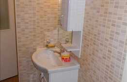 Apartament nemobilat pt locuit si sediu firma !