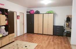 Apartament 2 camere, etaj 1, 60mp, garaj! Zona Terra!