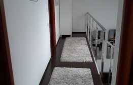 Apartament de lux cu scara interioara, 100mp, zona strazii Traian Mosoiu