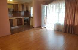 Apartament 2 camere, etaj intermediar, loc parcare, zona strazii Eroilor!