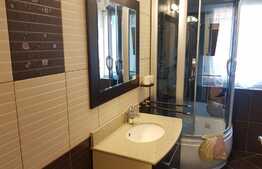 Apartament 2 camere, etaj intermediar, loc parcare, zona strazii Eroilor!