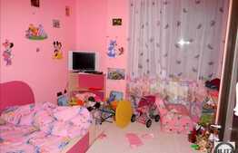 Apartament ultrafinisat, 3 camere, 80 mp, 2 balcoane,imobil nou!3 locuri parcare