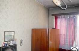 3 camere de vanzare situat in zona cu multa verdeata