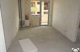 In zona linistita, etaj intermediar!