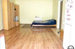 De vanzare apartament cu 2 camere, 60 mp utili