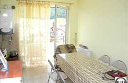 De vanzare apartament cu 2 camere, 60 mp utili