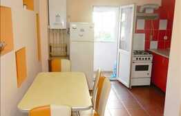 3 camere de inchiriat + loc de parcare
