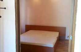 Zona Prefecturii! 2 camere in imobil tip casa!Loc de parcare inclus in pret
